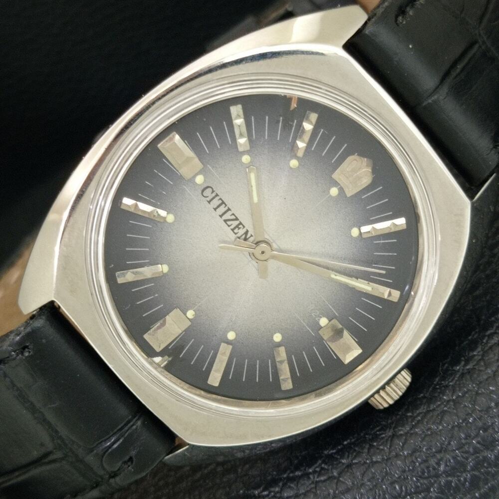 Vintage 1976 Citizen Manual Wound Mens Silver Watch & Gray accents